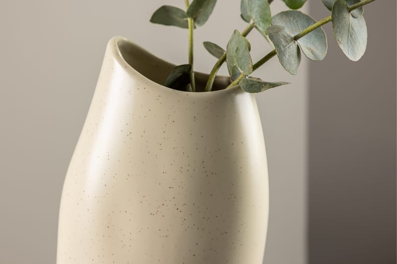 Ernst Vase 9 cm - Beige - Interiør - Dekorasjon & innredningsdetaljer - Vas