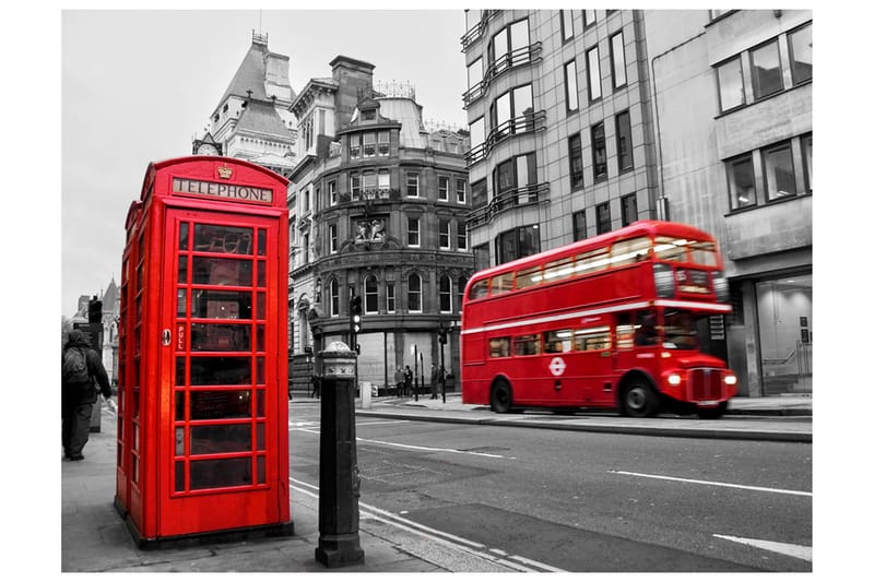 Fototapet Red Bus And Phone Kiosk London 250x193 - Artgeist sp. z o. o. - Interiør - Tapet - Fototapeter