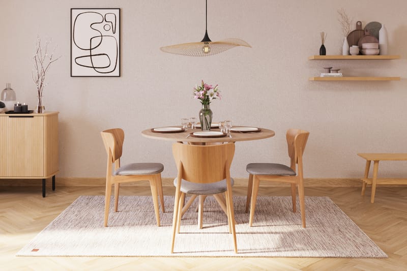 Aryn Matgruppe 120 cm Rund med 4 Skagana Spisestol Massiv Eik - Natur - Møbler - Bord - Spisegruppe