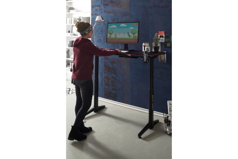 Gaming Skrivebord Ingleby 4 Hev - og Senkbart 140 cm - Svart - Møbler - Bord - Kontorbord - Skrivebord