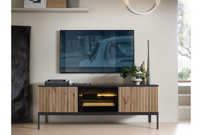 Klinkerville TV-skap – display med belysning – Tre – D39xB56xH154 cm - Svart - Møbler - TV- & Mediamøbler - TV-skap