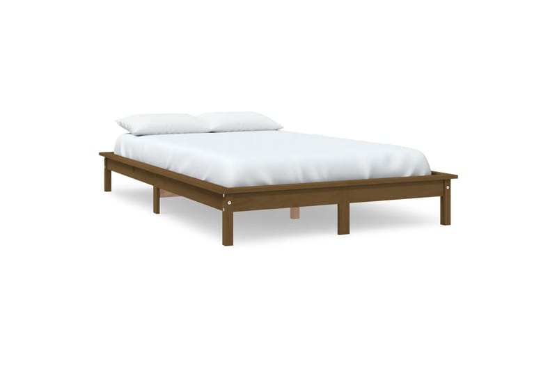 beBasic Sengeramme honningbrun heltre 135x190 cm 4FT6 Double - Brun - Møbler - Senger - Sengeramme & sengestamme