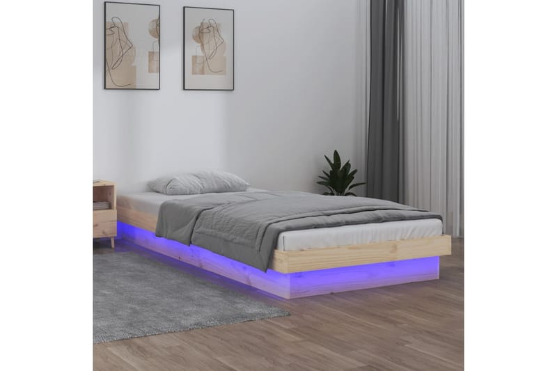 beBasic Sengeramme med LED 100x200 cm heltre - Brun - Møbler - Senger - Sengeramme & sengestamme