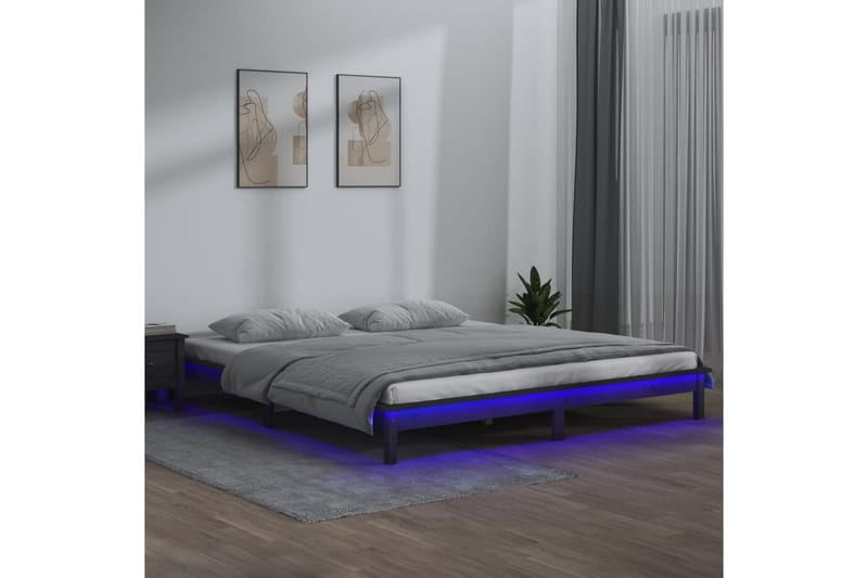 beBasic Sengeramme med LED grå 200x200 cm heltre - GrÃ¥ - Møbler - Senger - Sengeramme & sengestamme