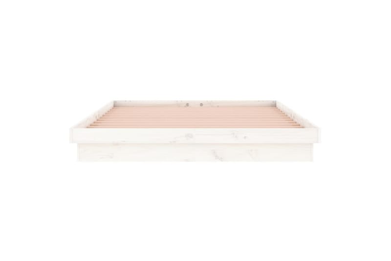 beBasic Sengeramme med LED hvit 120x190 cm 4FT Small Double heltre - Hvit - Møbler - Senger - Sengeramme & sengestamme