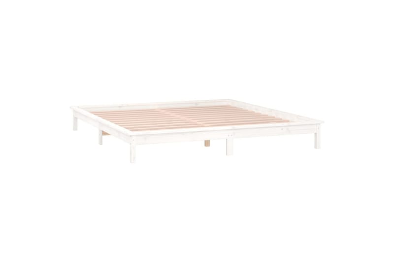 beBasic Sengeramme med LED hvit 120x200 cm heltre - Hvit - Møbler - Senger - Sengeramme & sengestamme