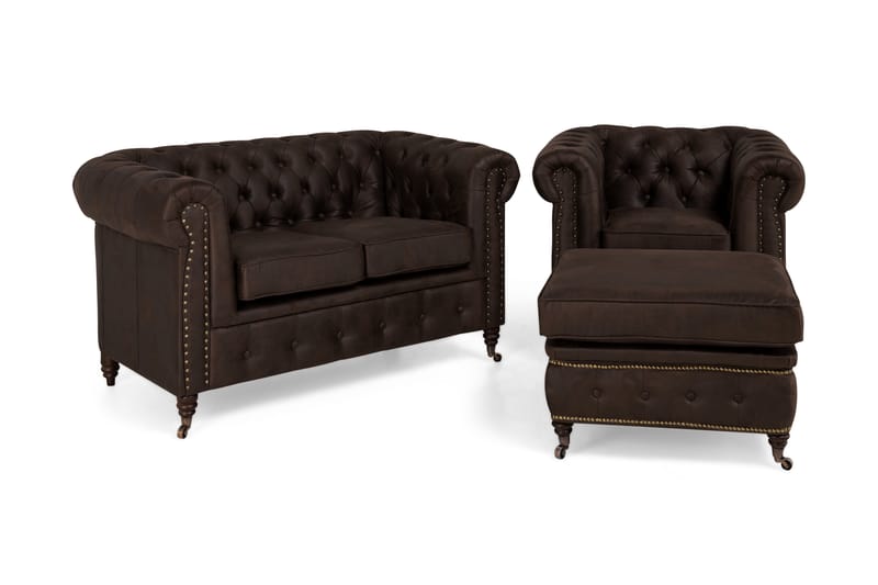 Sofagruppe Chester Deluxe 2-seter+Lenestol+Fotskammel - Mørkbrun - Møbler - Sofaer - Sofagrupper - Howard sofagruppe