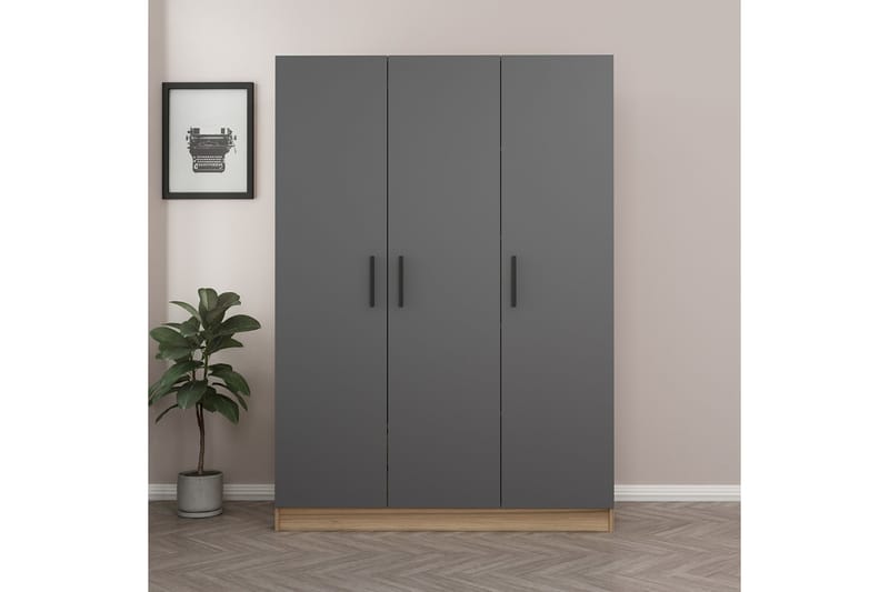 Garderobe Cambrian 135 cm - Brun - Oppbevaring - Garderober & garderobesystem