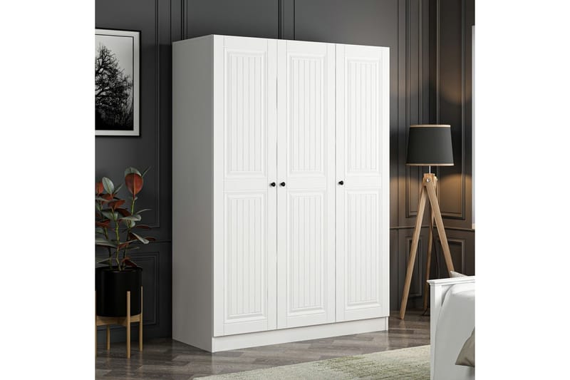 Garderobe Cambrian 135 cm - Cream - Oppbevaring - Garderober & garderobesystem