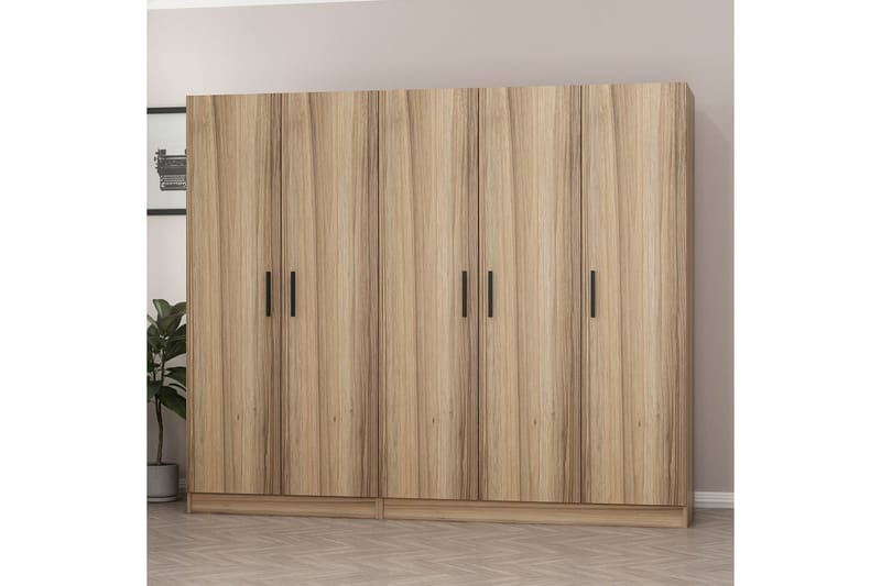 Garderobe Cambrian 225 cm - Brun - Oppbevaring - Garderober & garderobesystem