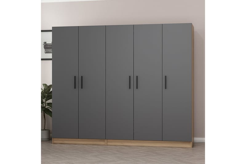 Garderobe Cambrian 225 cm - Grå/Brun - Oppbevaring - Garderober & garderobesystem