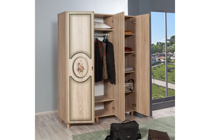 Garderobe Gillberga 135 cm - Brun - Oppbevaring - Garderober & garderobesystem